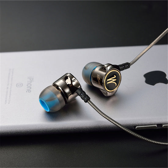 Heavy Bass Metal In-Ear Headphones with Microphone built-in microphone